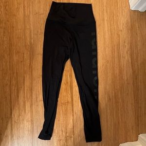 Lululemon black aligns